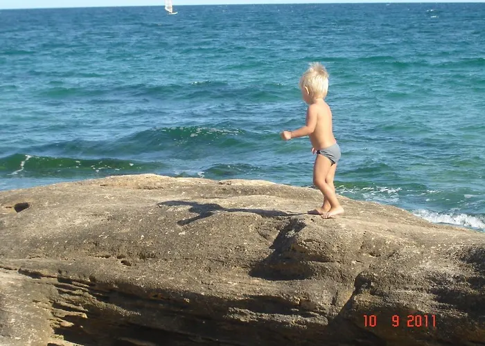 Laguna Aparthotel 2*