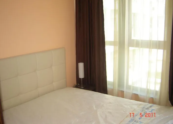 Laguna Aparthotel Rawda